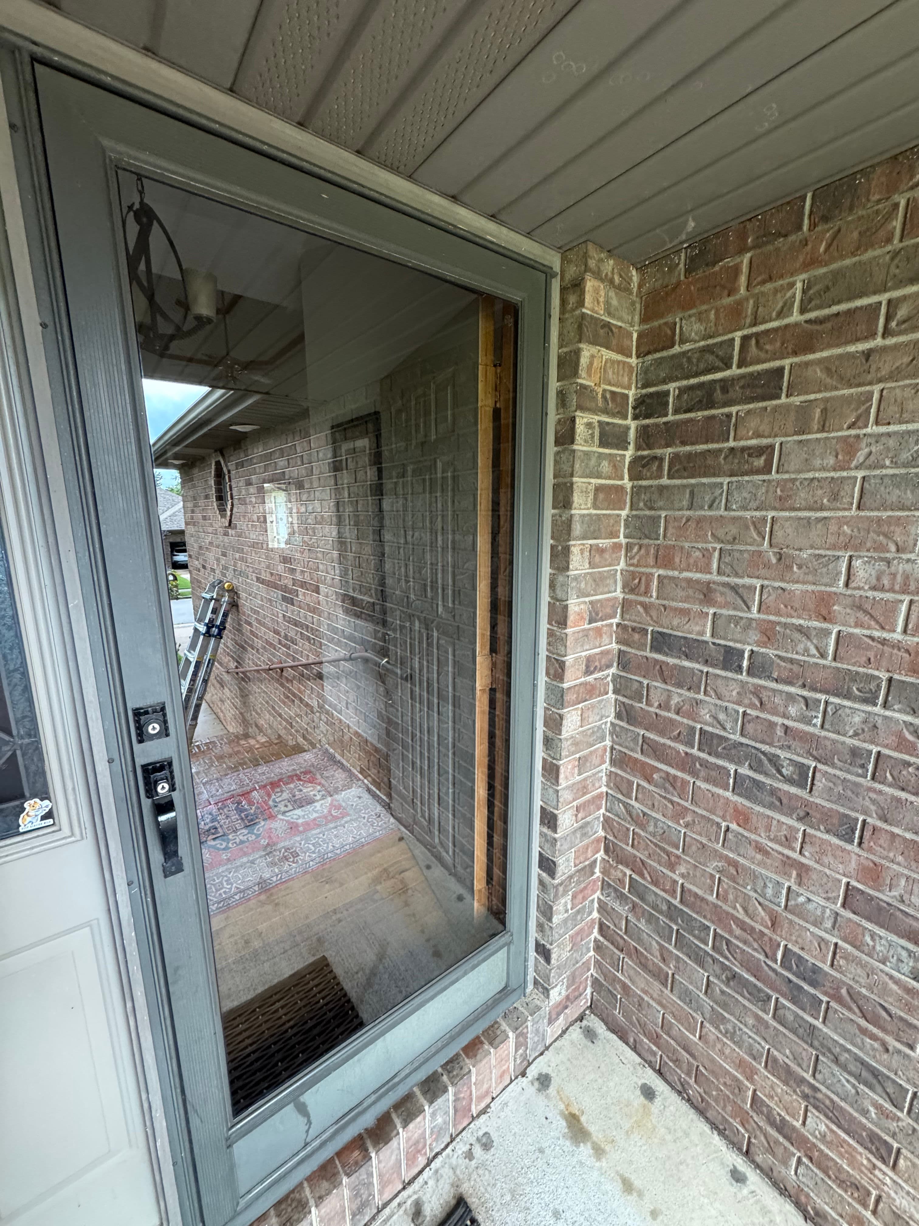 Project Streak-Free Window and Door Cleaning That Actually Delivers image
