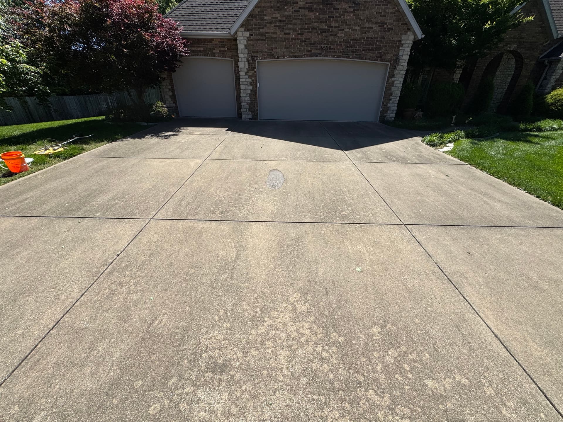 Gallery photos for Concrete Driveway Cleaning in Springfield MO: Image #3