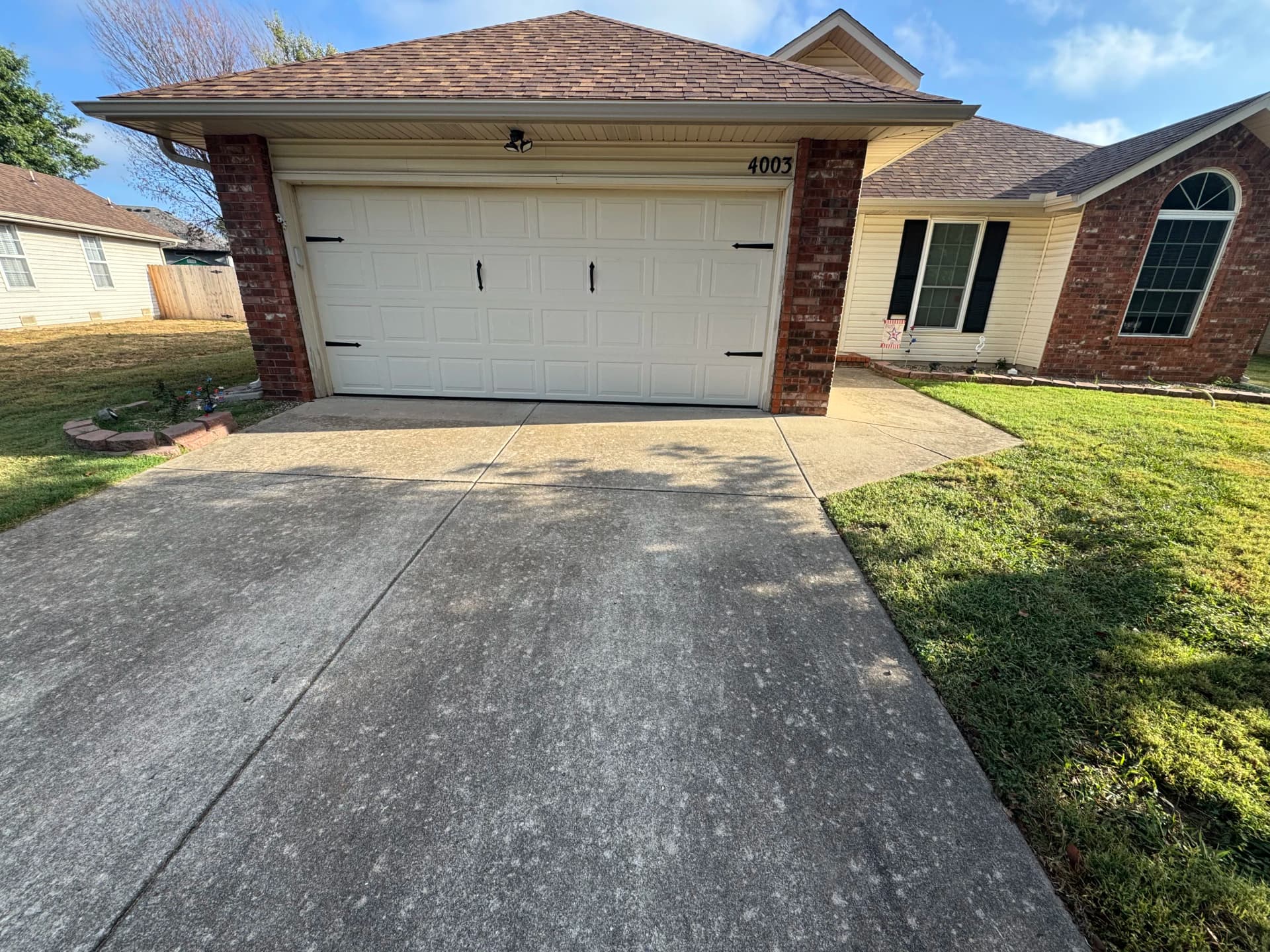 Gallery photos for Concrete Driveway Cleaning That Actually Makes a Difference: Image #2