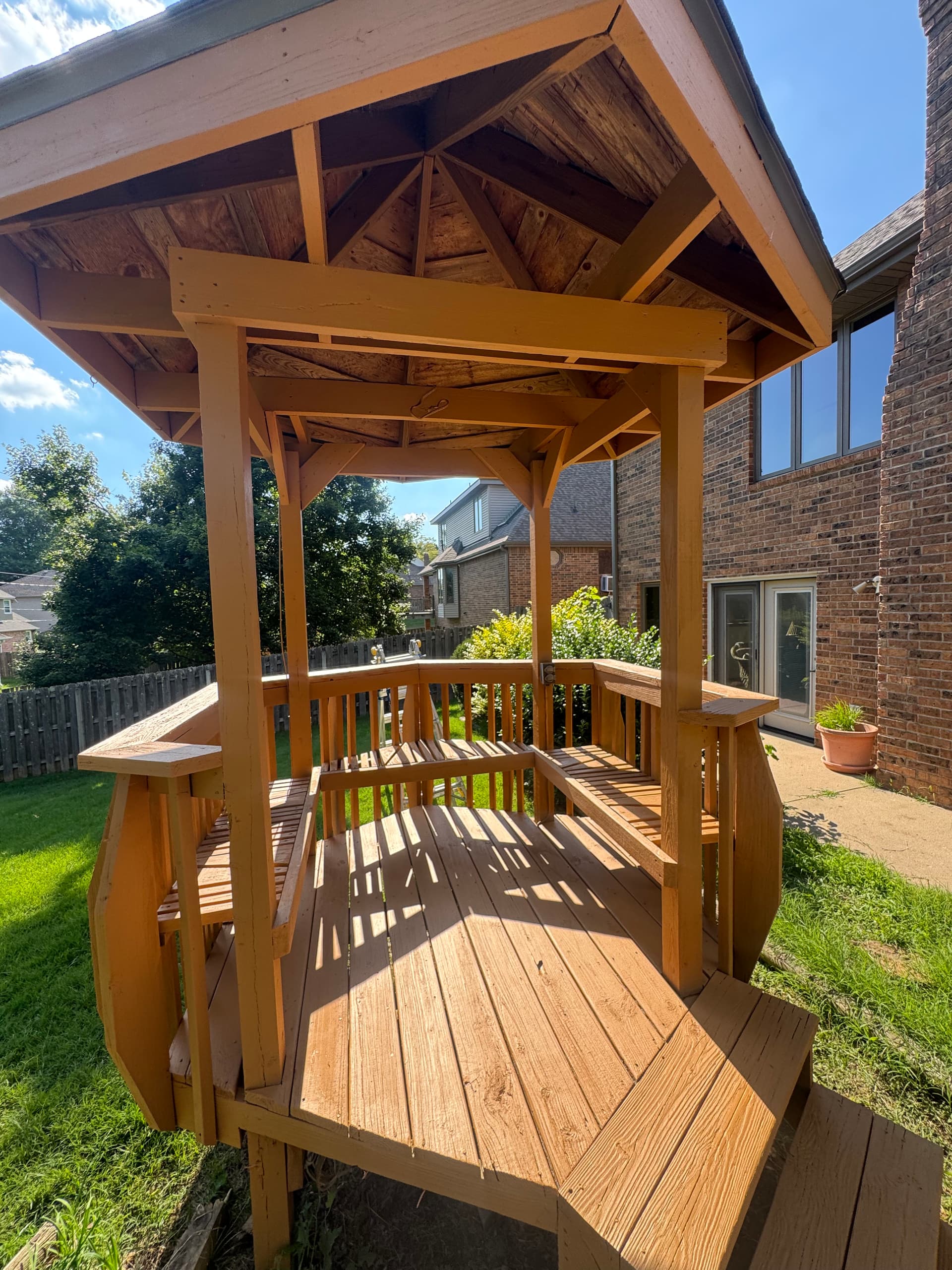 Gallery photos for Gazebo and Deck Cleaning and Staining Done Right: Image #4