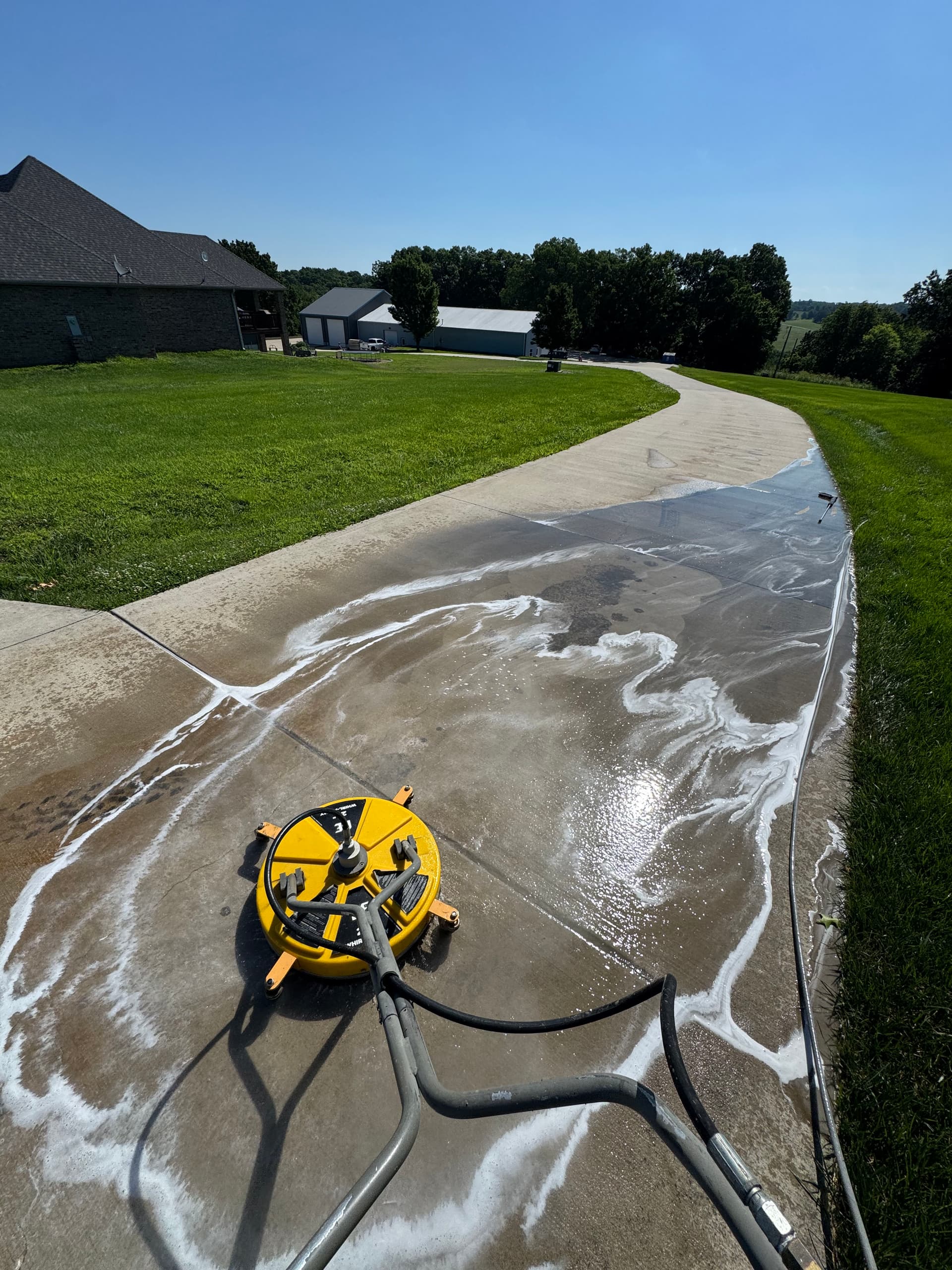 Gallery photos for Concrete Driveway Oil Stain Removal That Actually Works: Image #3