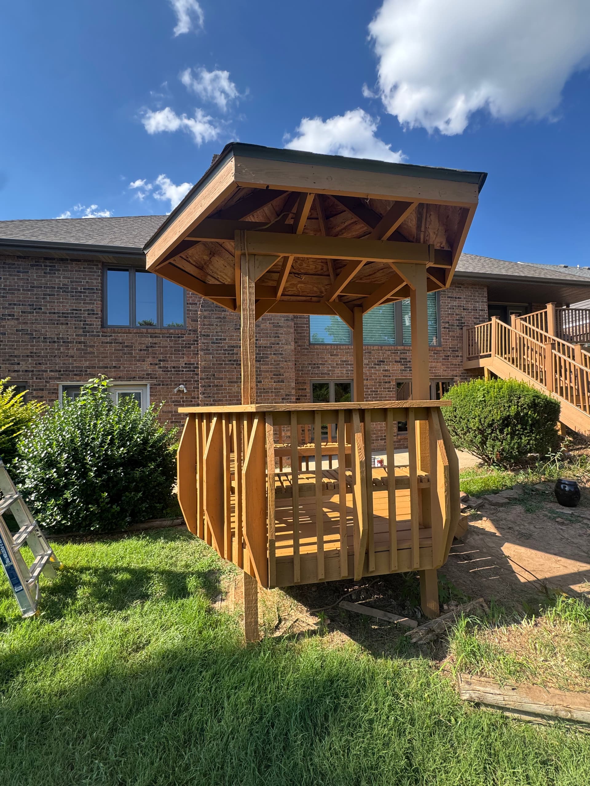 Gallery photos for Gazebo and Deck Cleaning and Staining Done Right: Image #7