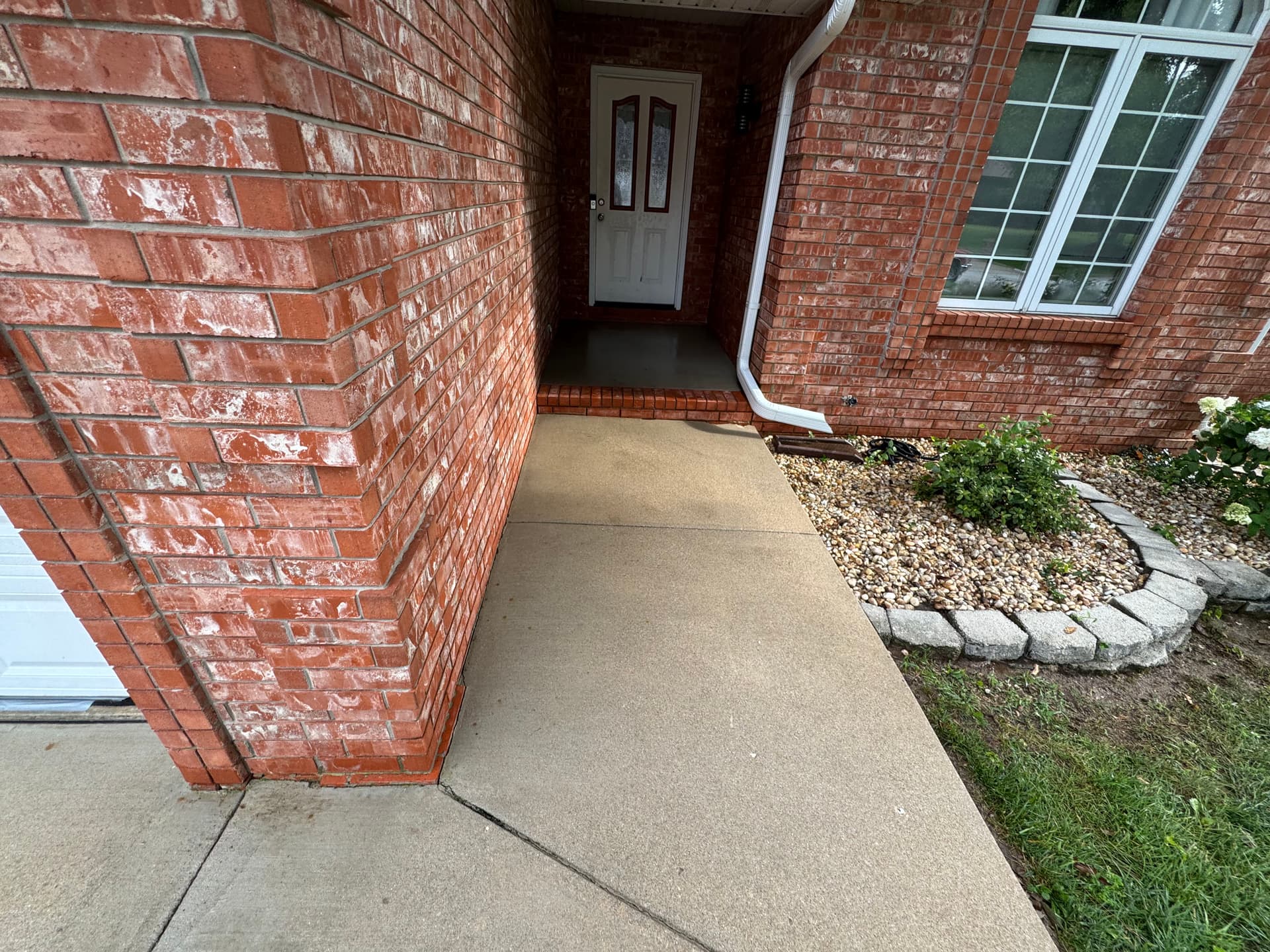 Gallery photos for Stained Concrete Driveway Cleaned Up and Looking Right Again: Image #5