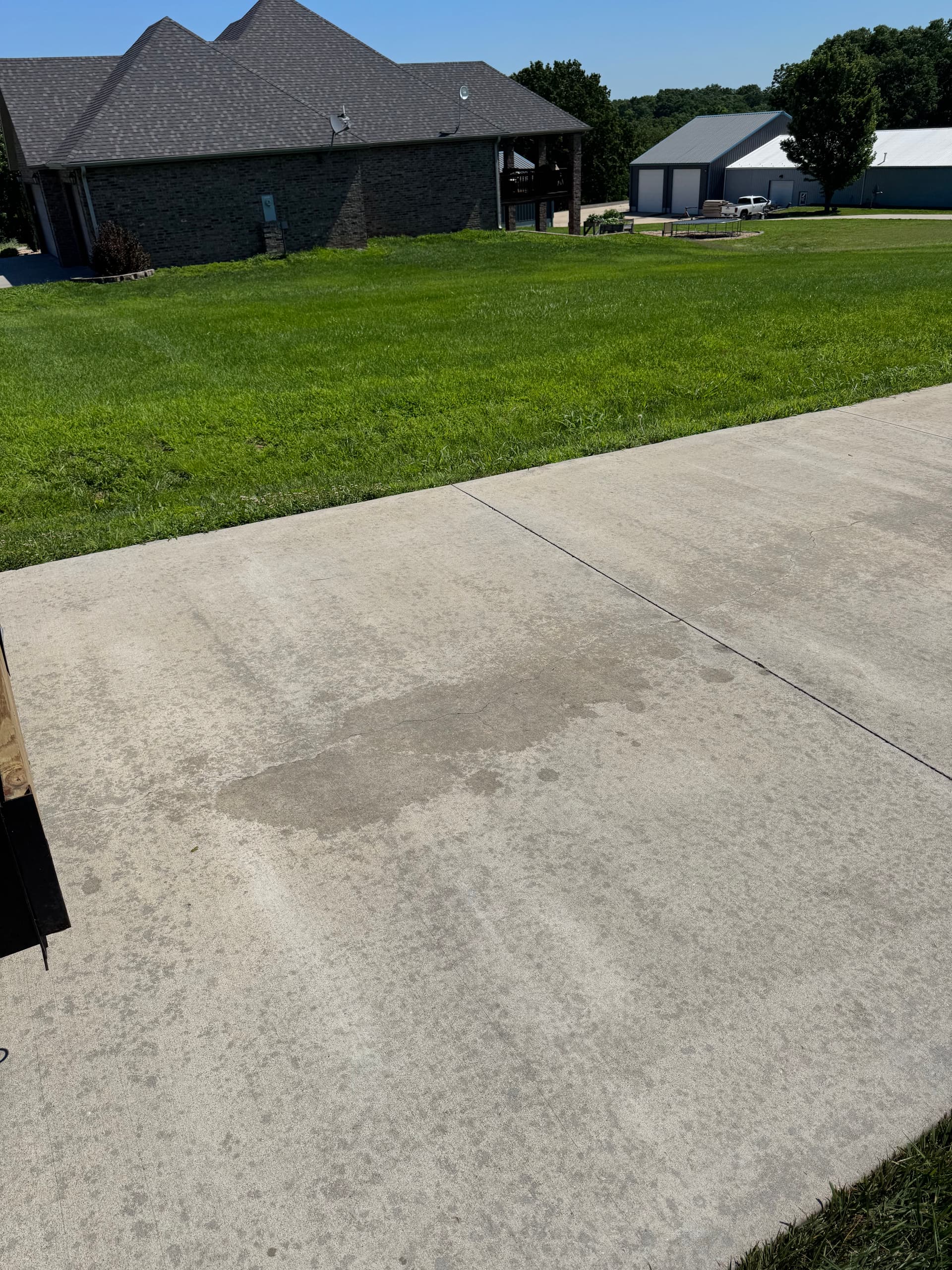 Gallery photos for Concrete Driveway Oil Stain Removal That Actually Works: Image #5