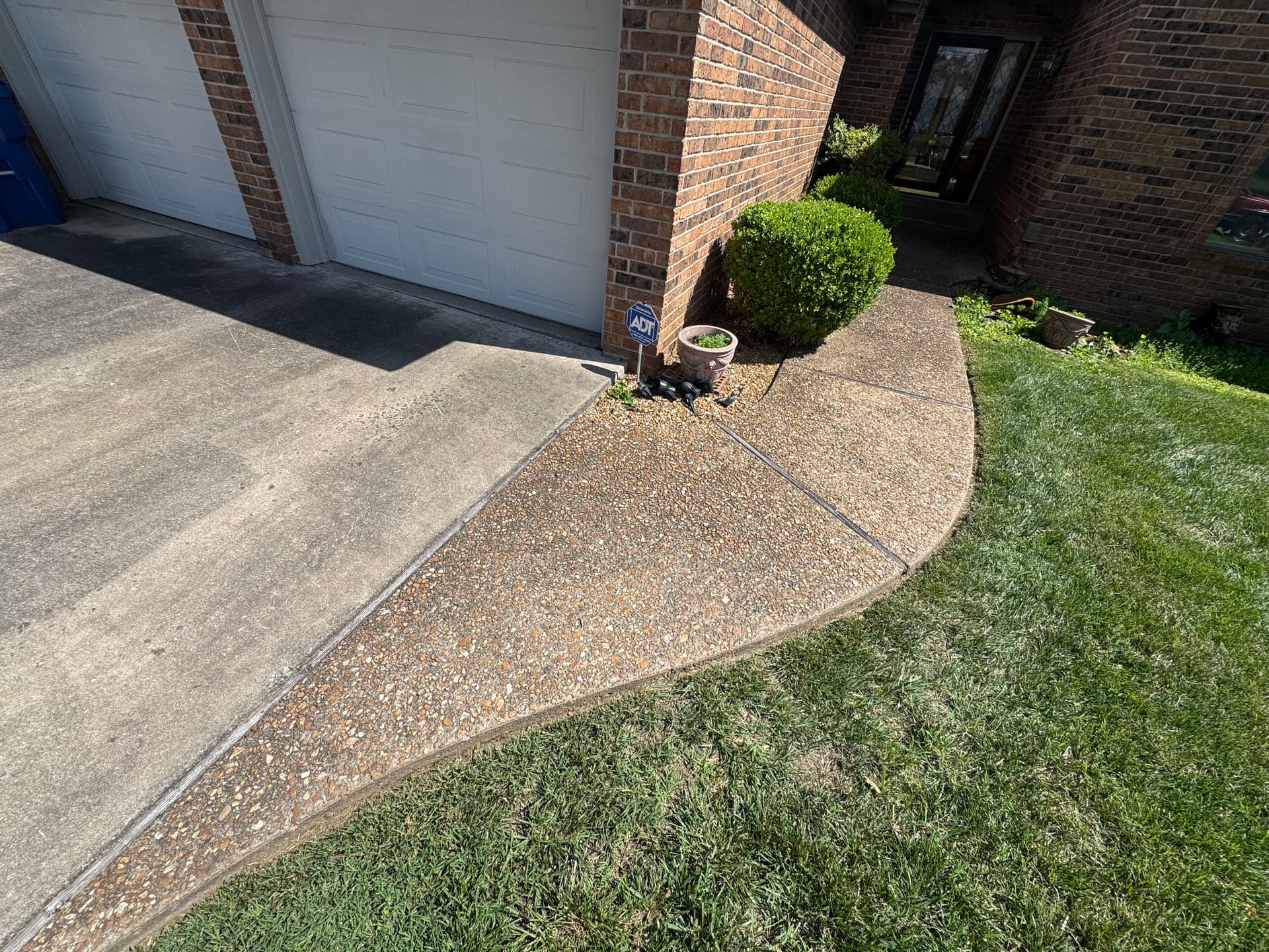 Gallery photos for Driveway and Patio Pressure Washing That Made a Big Difference: Image #6