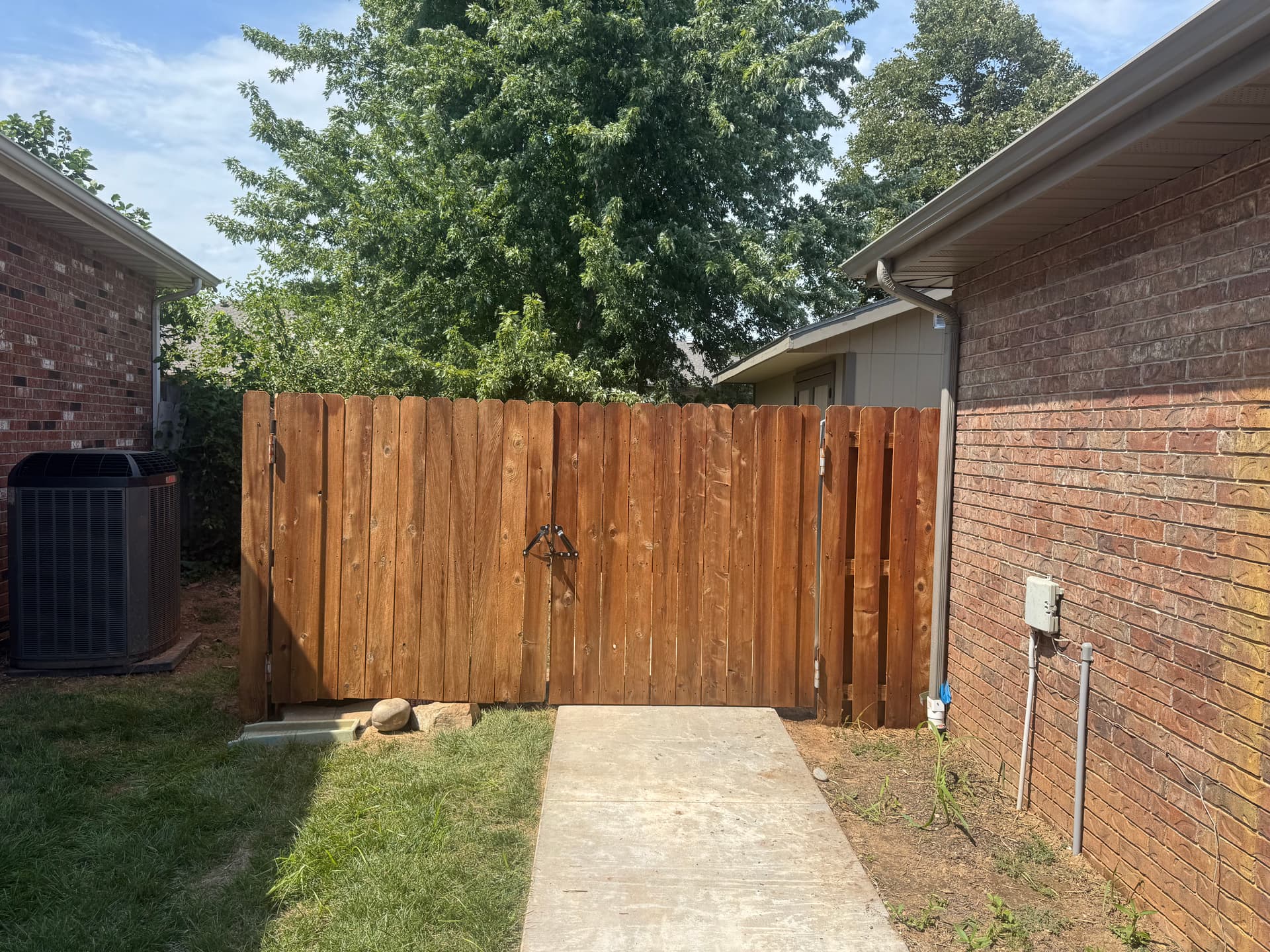 Gallery photos for Weathered Wood Fence Cleaned and Stained Back to Life: Image #5